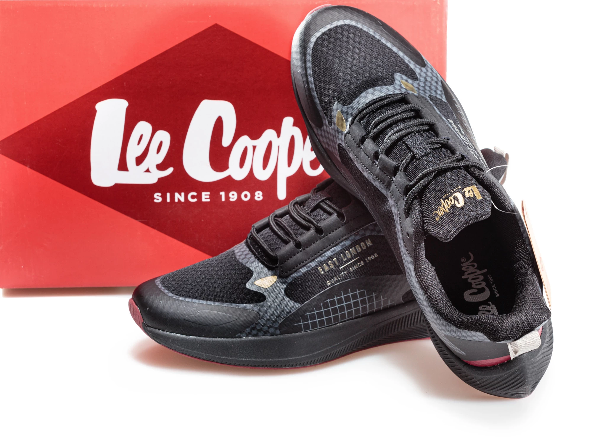 Мъжки маратонки  Lee Cooper 211-17 Black