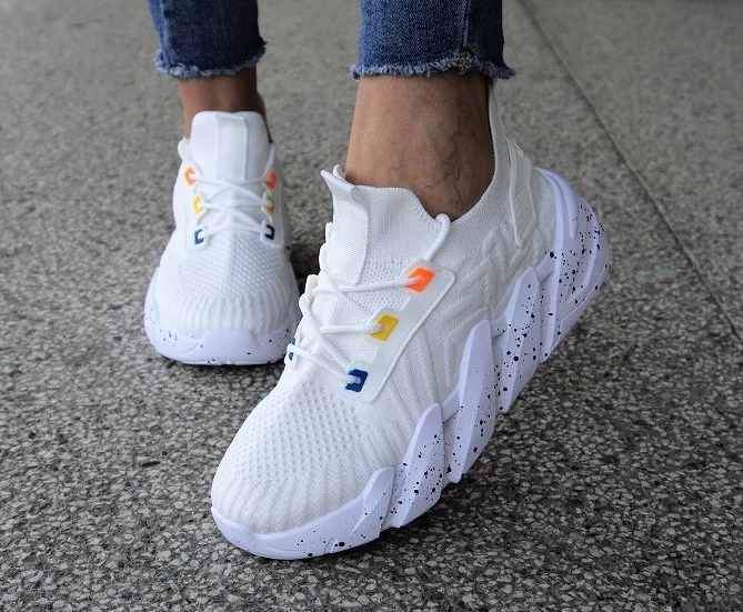Сникърси 703 white