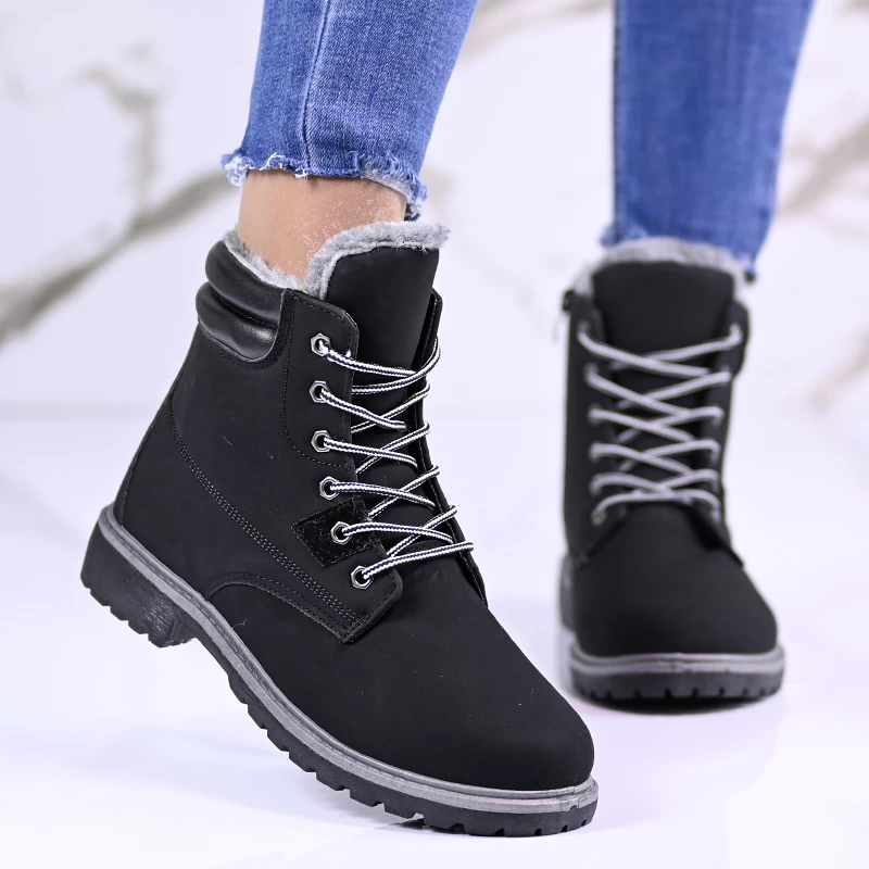 Ежедневни дамски боти B3109-1 Black