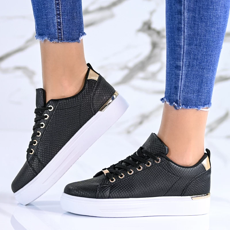 Сникърси W164190 Black