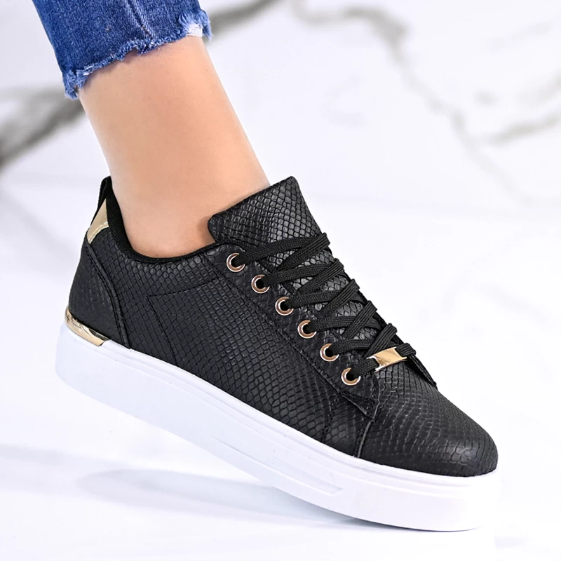 Сникърси W164190 Black