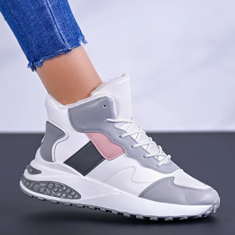Сникърси 210026 White