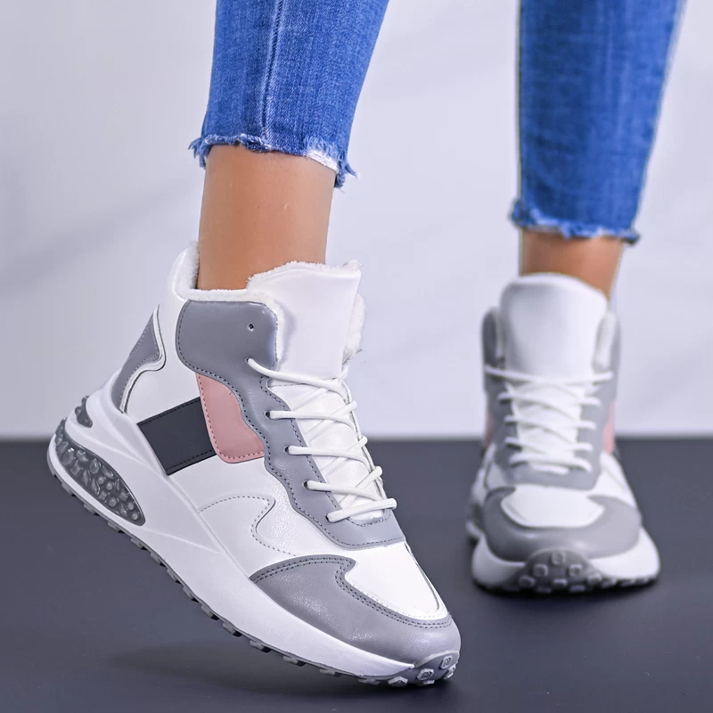 Сникърси 210026 White