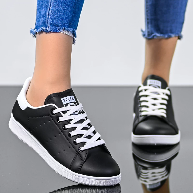 Сникърси D2353-1 Black