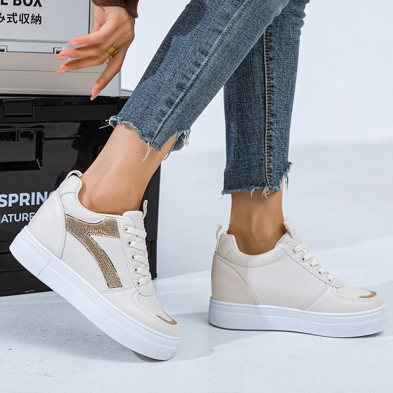 Дамски маратонки на платформа D2319-3 Beige