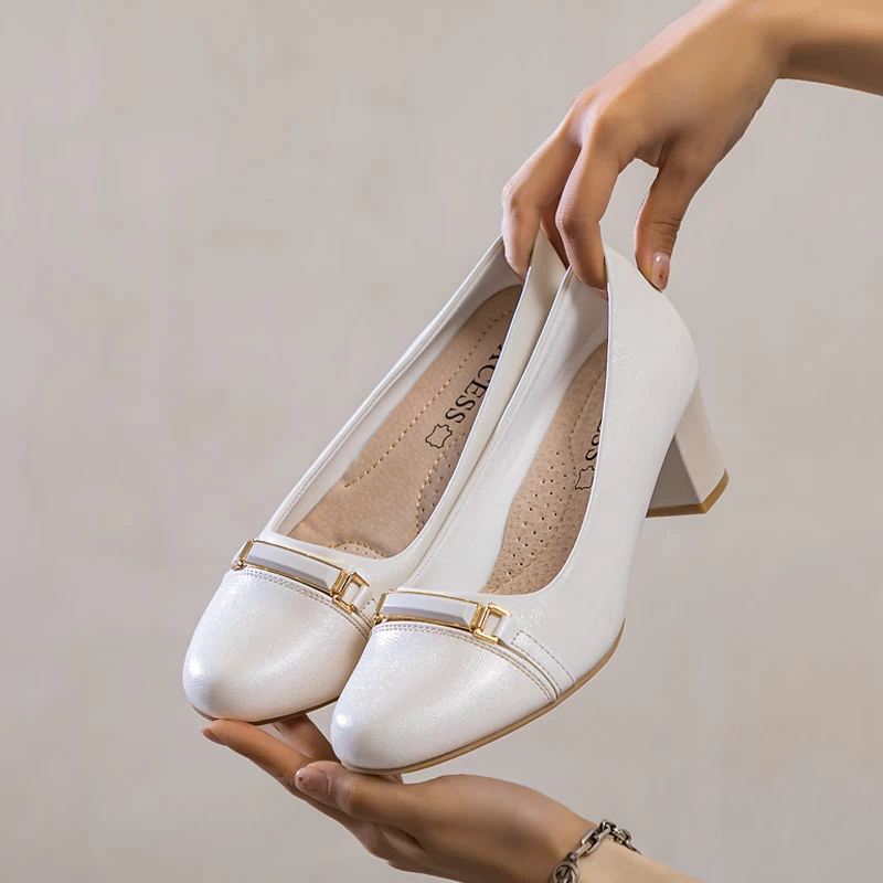 Елегантни дамски обувки A2383-2 Beige