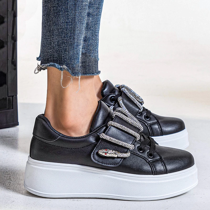 Сникърси D2359-1 Black