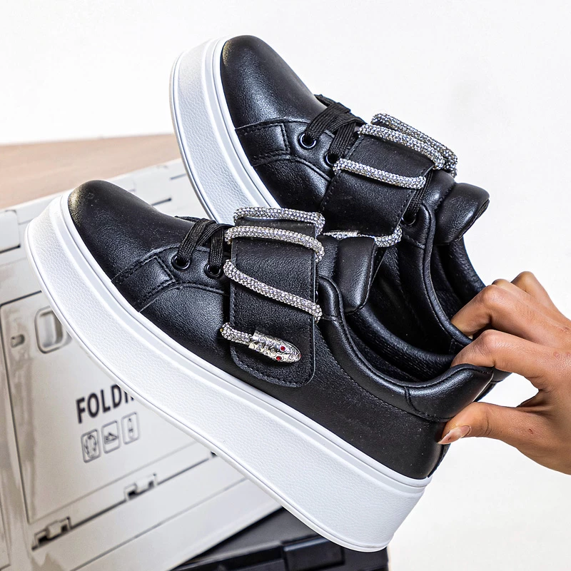 Сникърси D2359-1 Black
