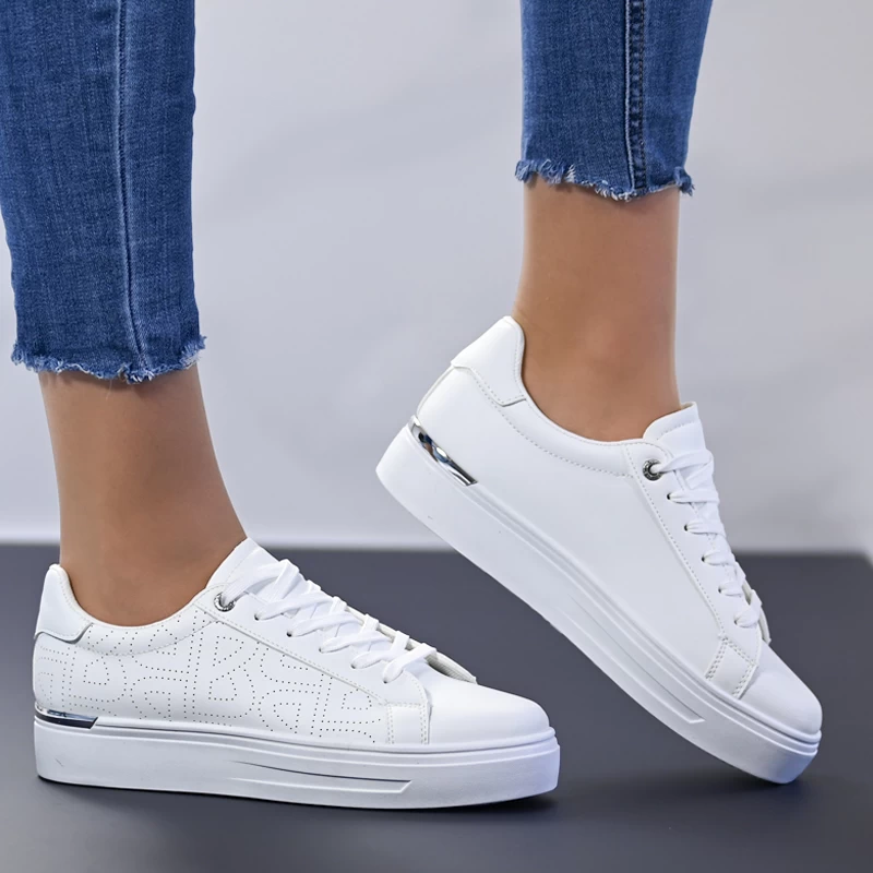 Сникърси W164205 White