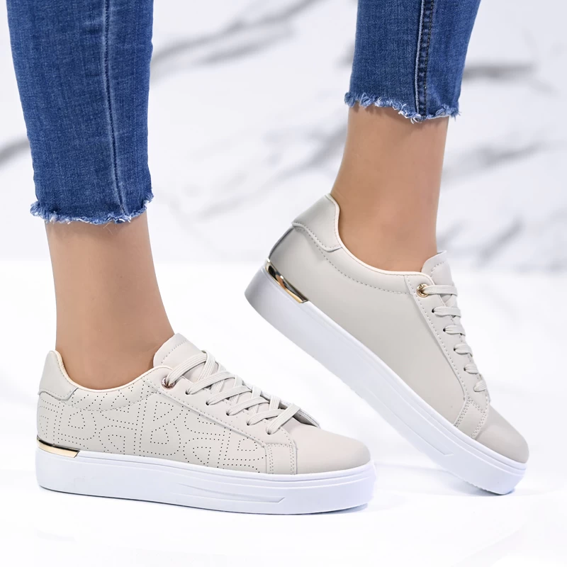 Сникърси W164205 Beige
