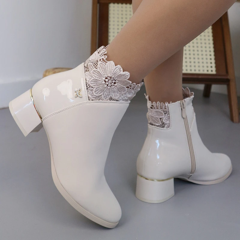 Елегантни боти B4161-2 Beige