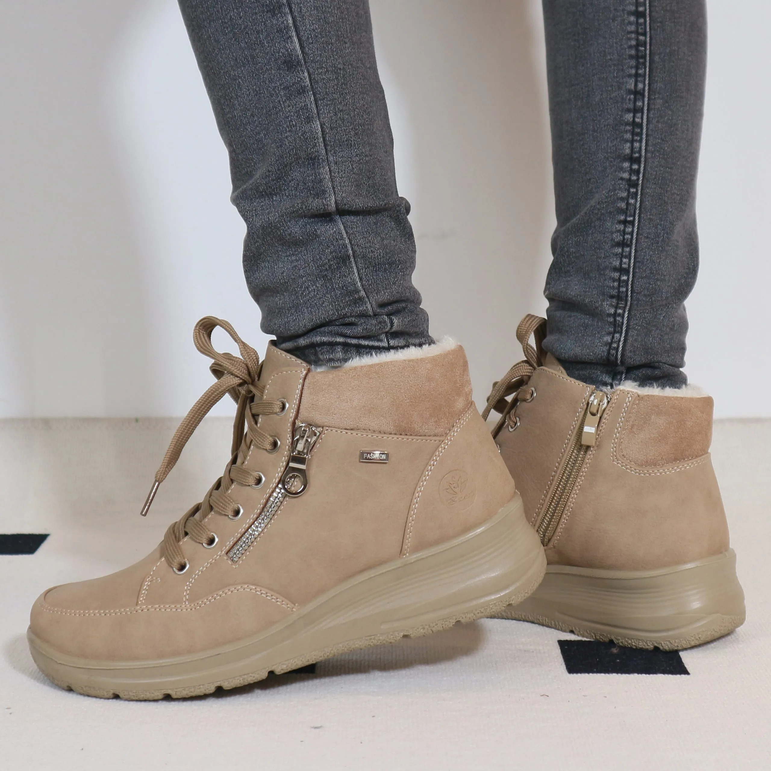 Ежедневни дамски боти B1033-4 Beige