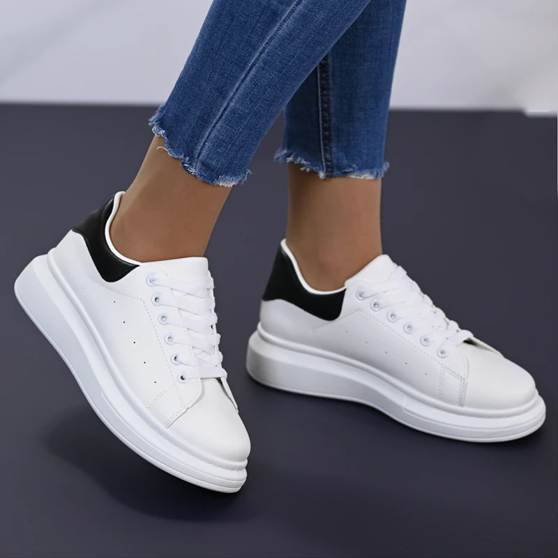 Сникърси W081004 White/black