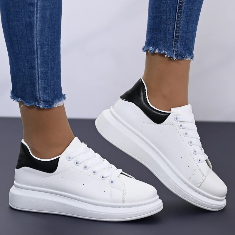 Сникърси W081004 White/black