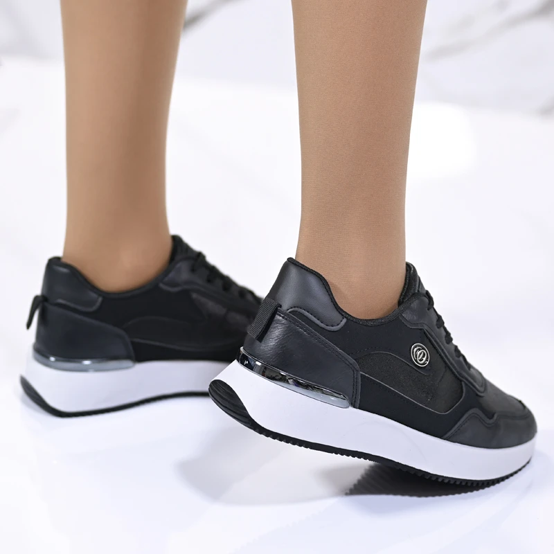 Спортни маратонки W014252 Black