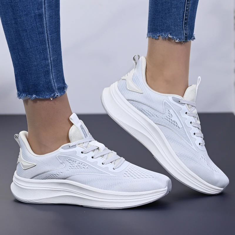 Sportske tenisice W194210 White