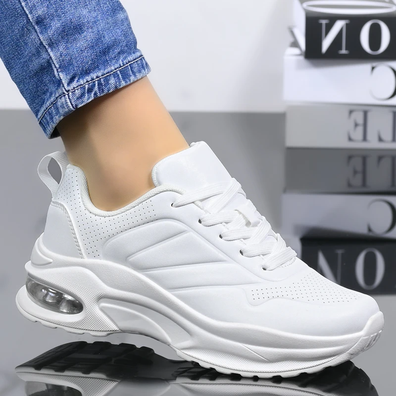 Спортни маратонки D9194-3 White