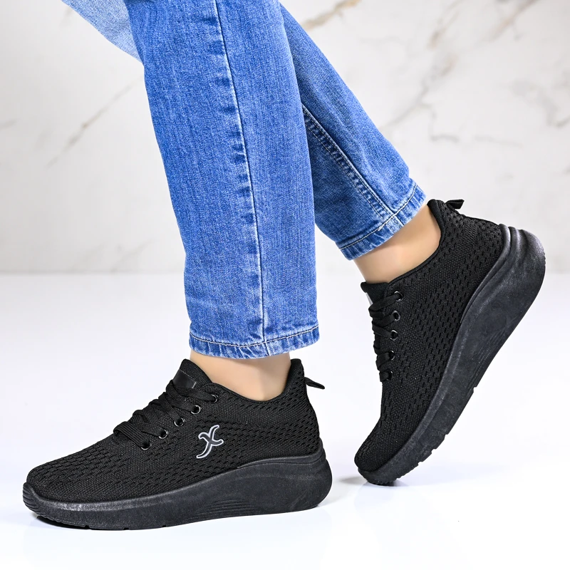 Спортни маратонки D06036-1 Black