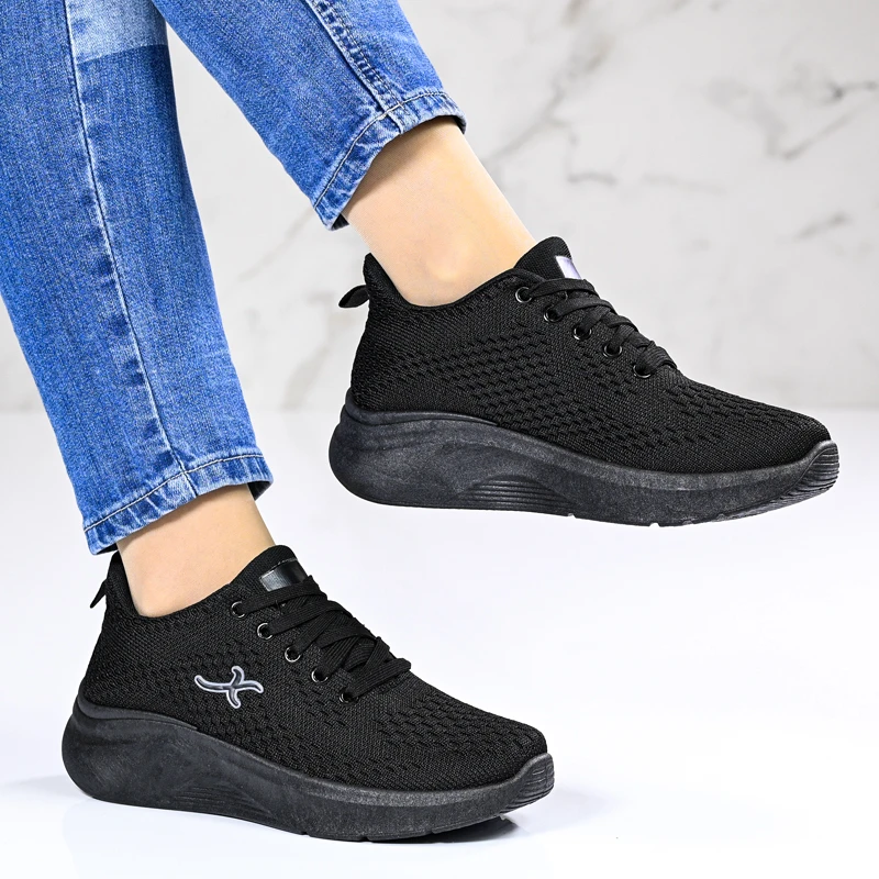 Спортни маратонки D06036-1 Black