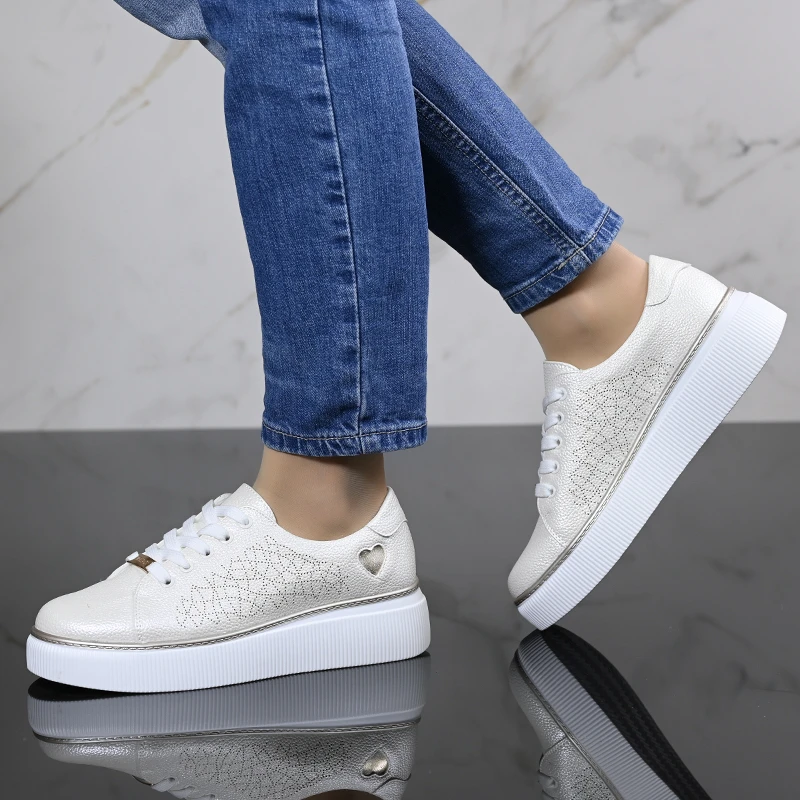 Спортни маратонки A18126-2 White