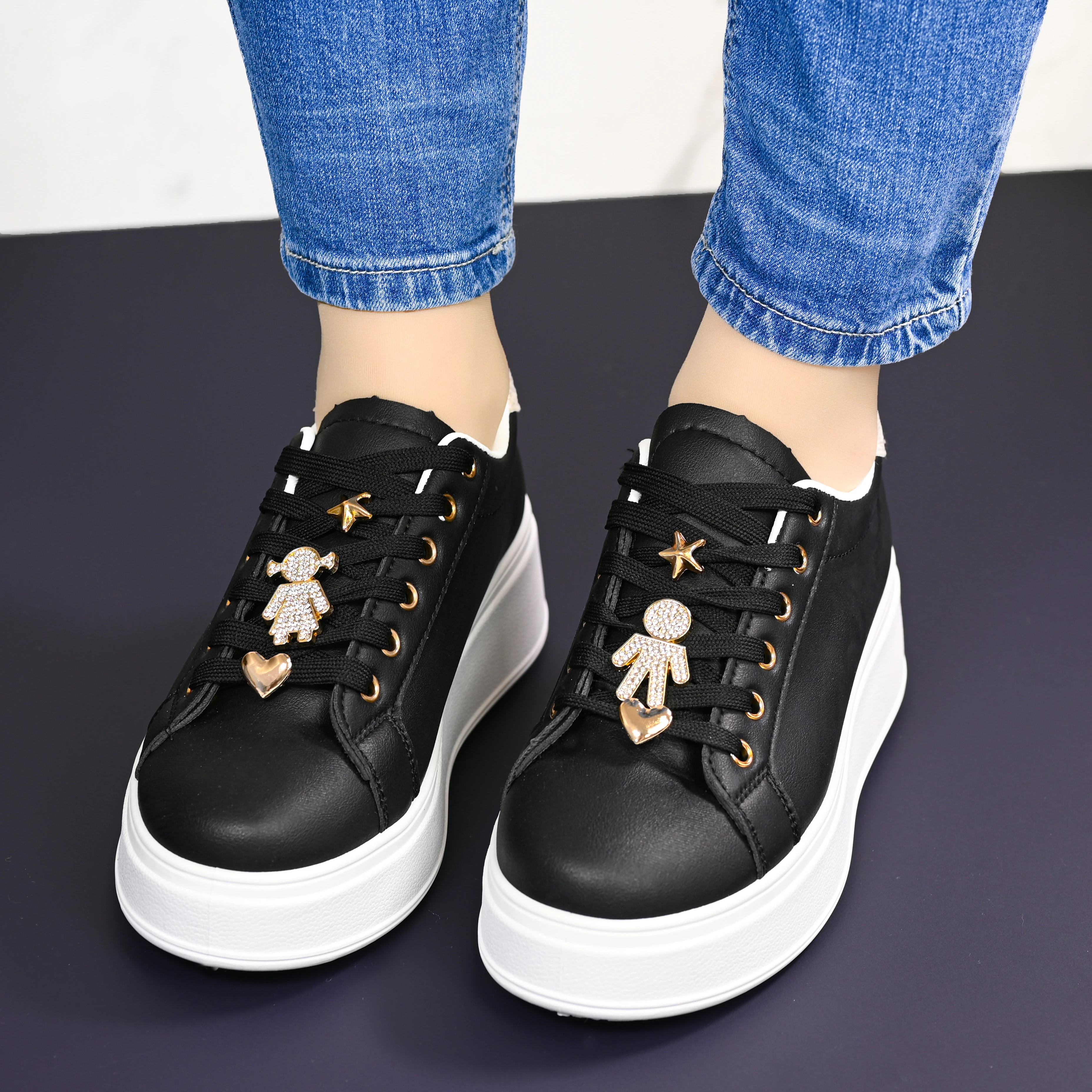 Сникърси D2416-1 Black