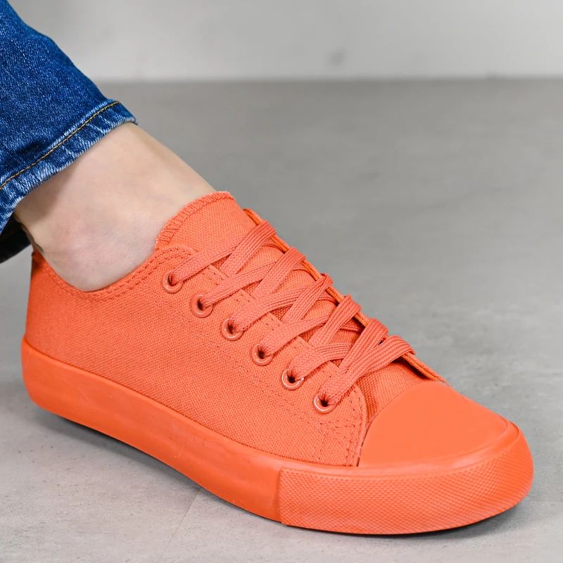 Сникърси W210047 Orange