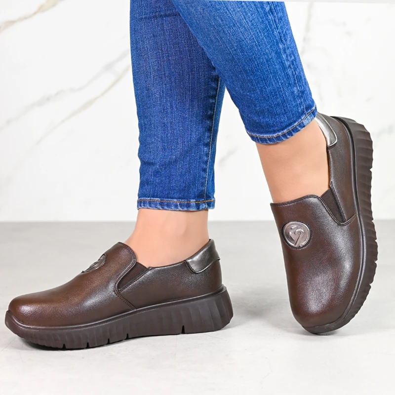 Ежедневни дамски обувки  A18221-2 Brown