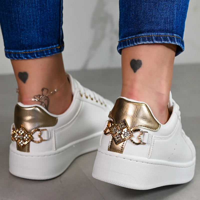 Спортни маратонки D06067-2 White