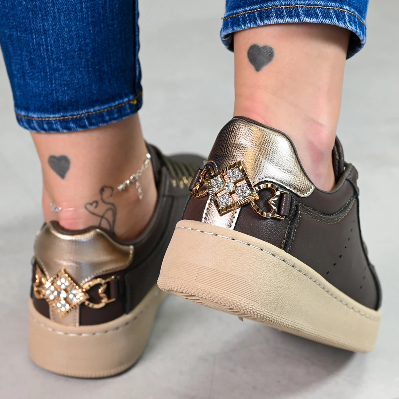 Спортни маратонки D06067-3 Brown