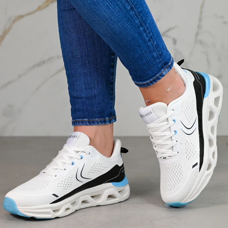 Спортни маратонки D06098-2 White