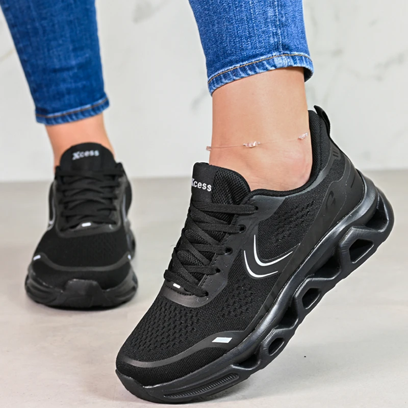 Спортни маратонки D06098-1 Black