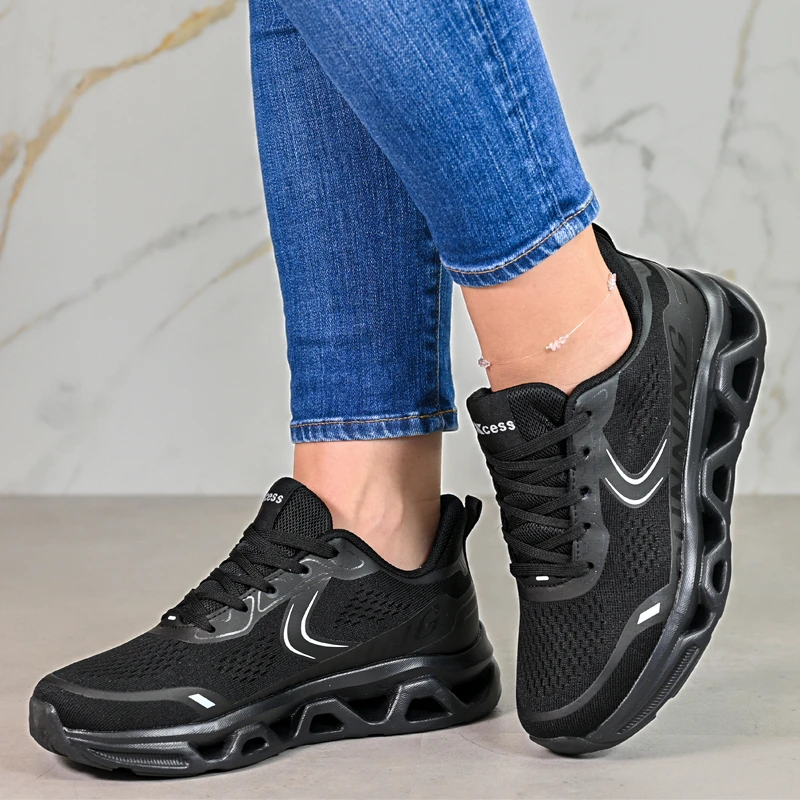 Спортни маратонки D06098-1 Black