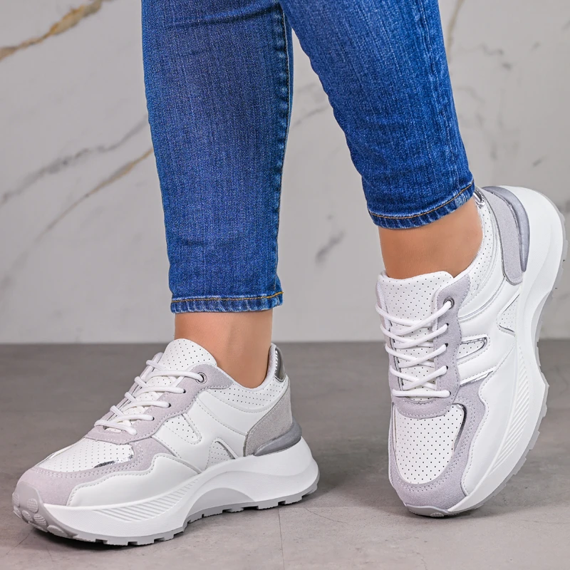Спортни маратонки D06080-2 White