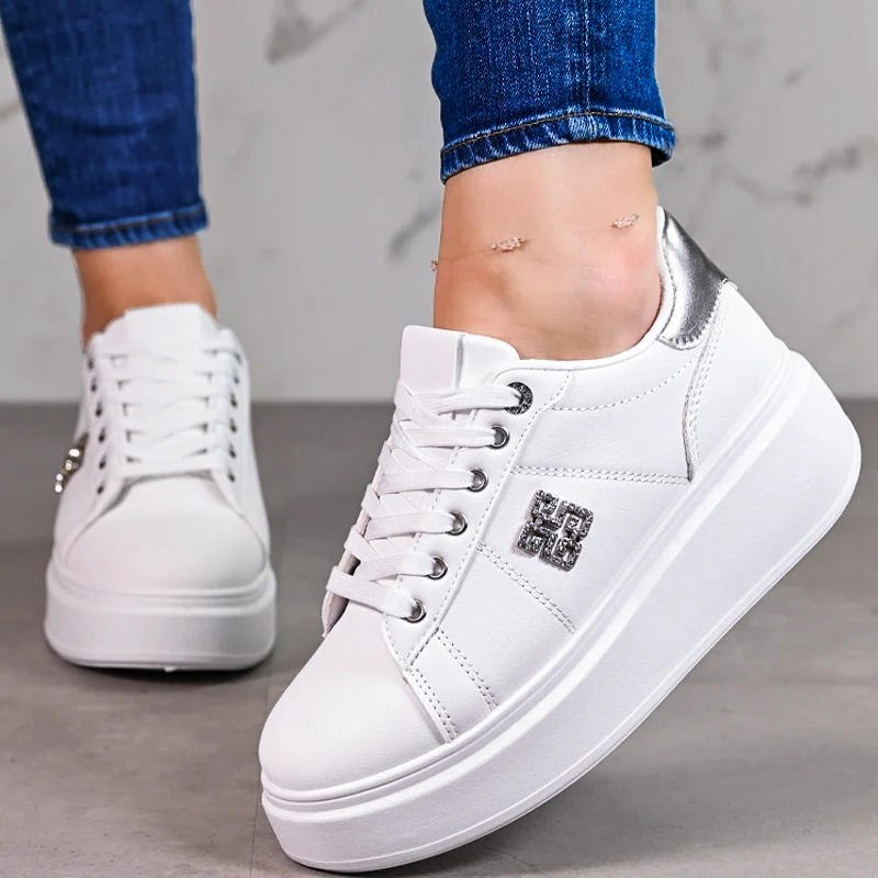 Спортни маратонки D06083-2 White