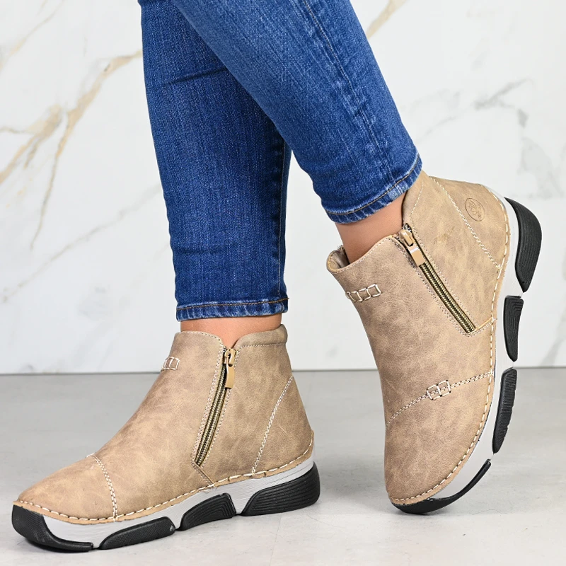 Ежедневни дамски боти B18199-4 Beige