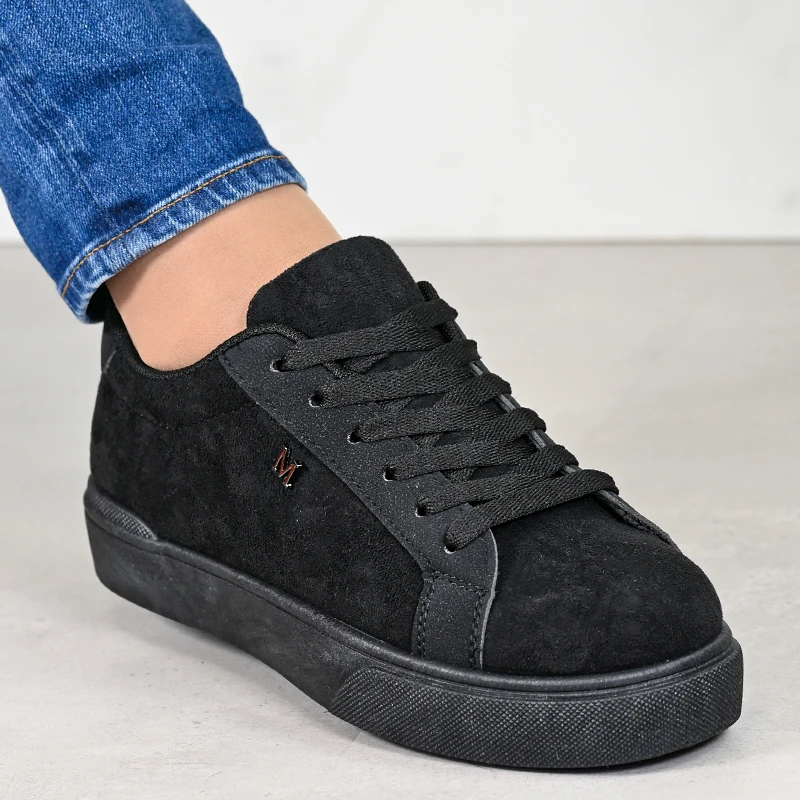 Сникърси W811004 Black