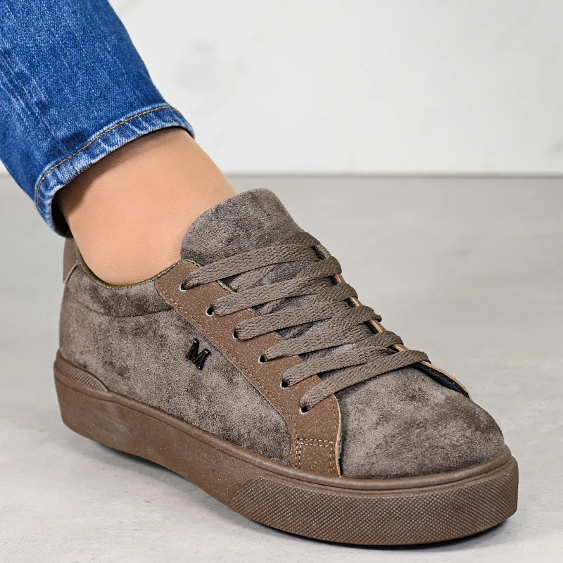 Сникърси W811004 Brown